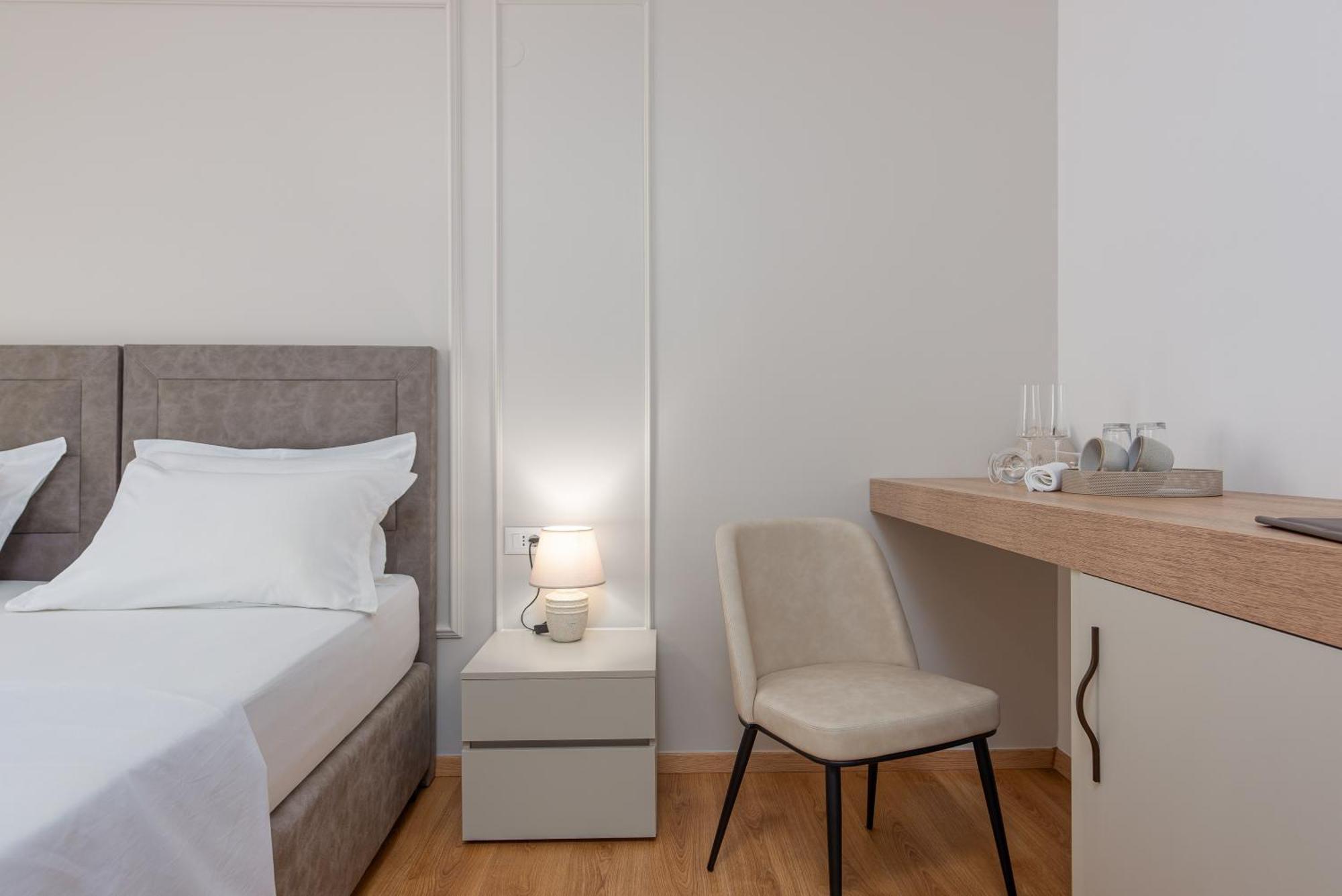 Rooms & Apartments Niko ซูโกชัน ภายนอก รูปภาพ