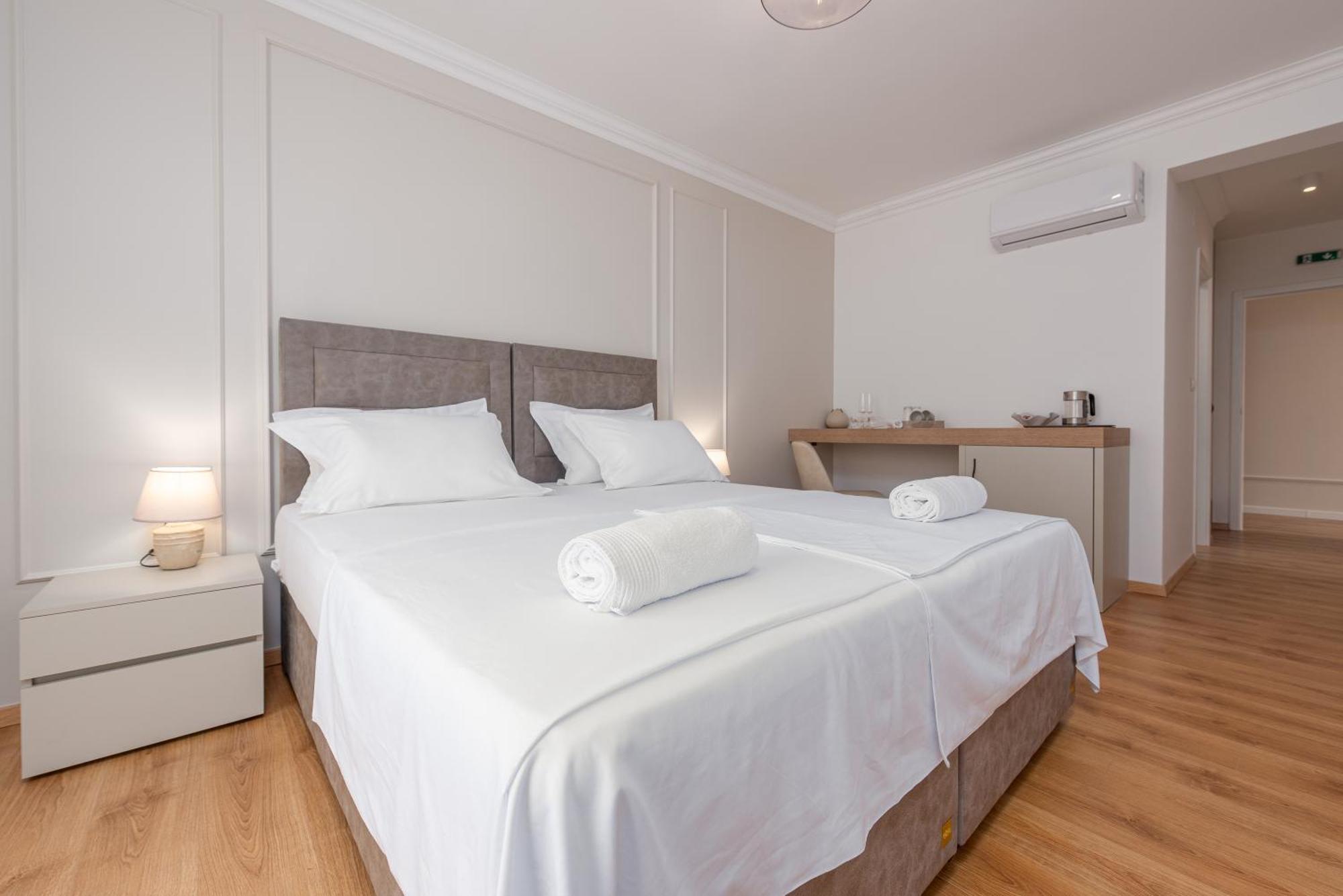 Rooms & Apartments Niko ซูโกชัน ภายนอก รูปภาพ