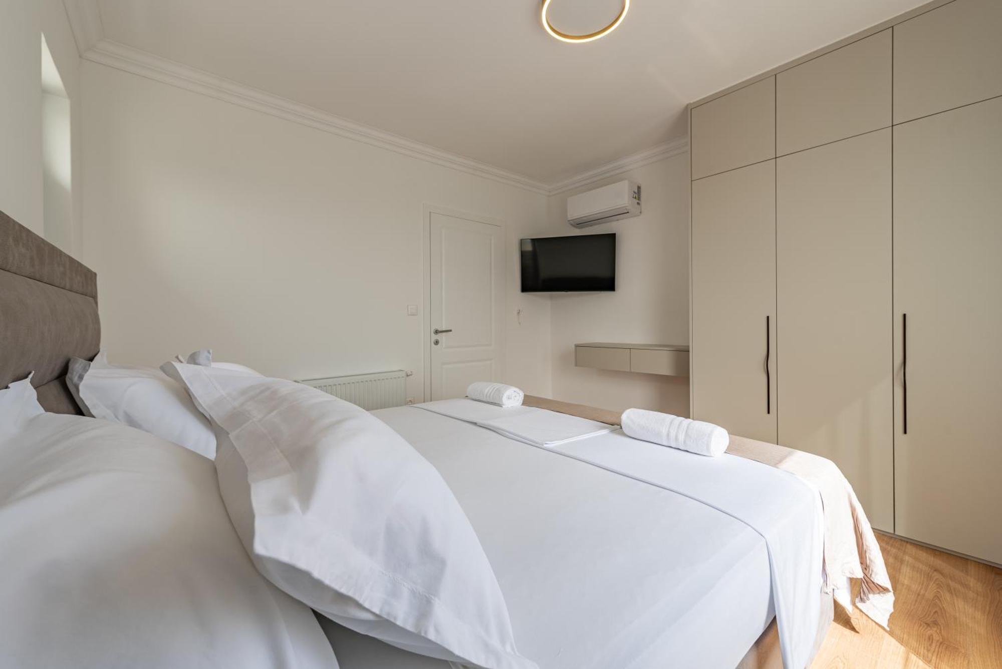 Rooms & Apartments Niko ซูโกชัน ภายนอก รูปภาพ
