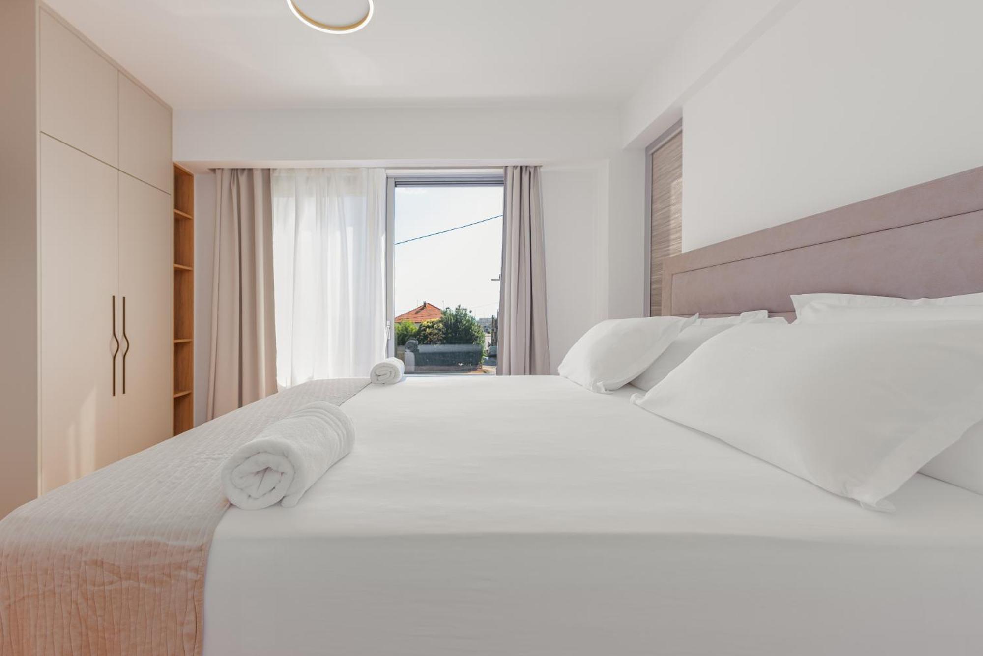 Rooms & Apartments Niko ซูโกชัน ภายนอก รูปภาพ